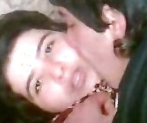 arabic syrian girl fucked by her bf