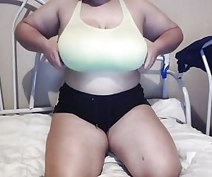 Big boobs shown on cam